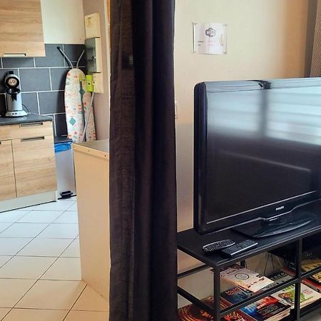 Ravissant studio privé 2 pièces Le Cosy tout équipé Monchy-Saint-Eloi Extérieur photo